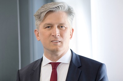 Ansgar Käter, Vorstandsvorsitzender der VerbundVolksbank OWL eG Ansgar Käter, Vorstandsvorsitzender der VerbundVolksbank OWL eG